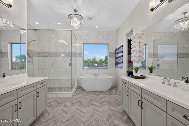 10322 E THATCHER Avenue, Mesa, AZ 85212