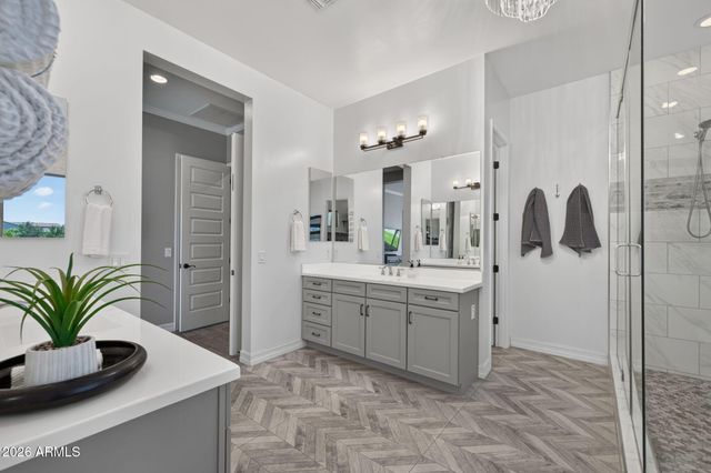 10322 E THATCHER Avenue, Mesa, AZ 85212