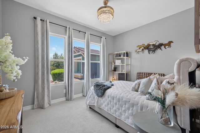 10322 E THATCHER Avenue, Mesa, AZ 85212