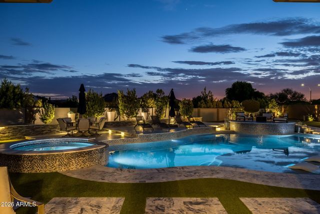 10322 E THATCHER Avenue, Mesa, AZ 85212