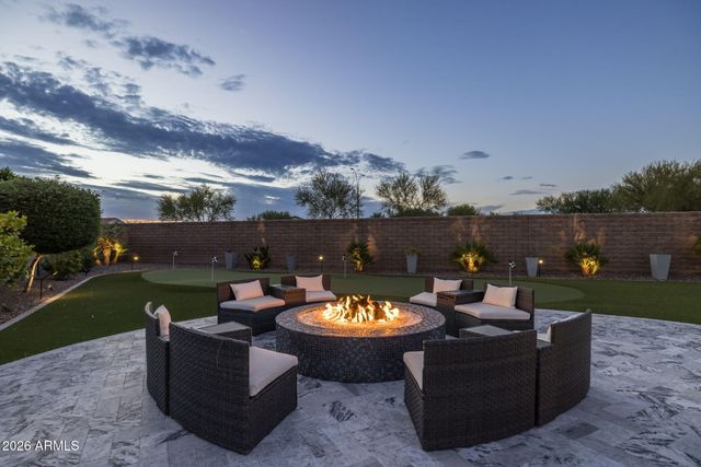 10322 E THATCHER Avenue, Mesa, AZ 85212