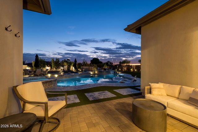 10322 E THATCHER Avenue, Mesa, AZ 85212