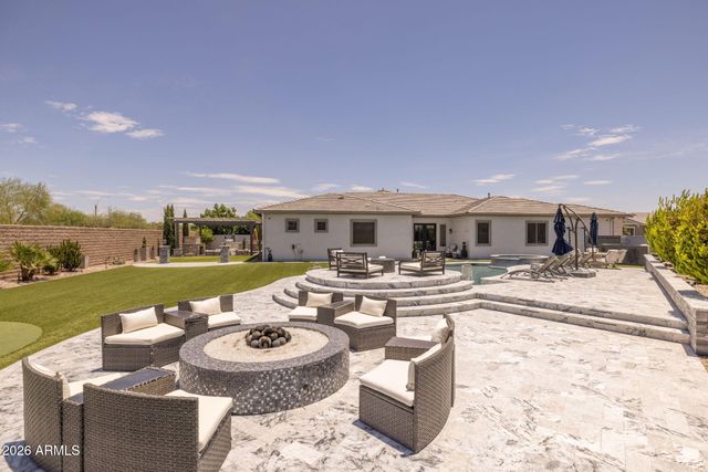 10322 E THATCHER Avenue, Mesa, AZ 85212