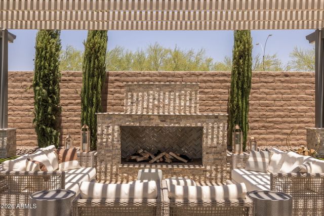 10322 E THATCHER Avenue, Mesa, AZ 85212