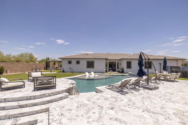 10322 E THATCHER Avenue, Mesa, AZ 85212