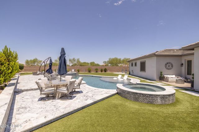 10322 E THATCHER Avenue, Mesa, AZ 85212