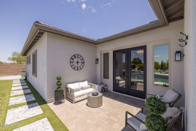 10322 E THATCHER Avenue, Mesa, AZ 85212