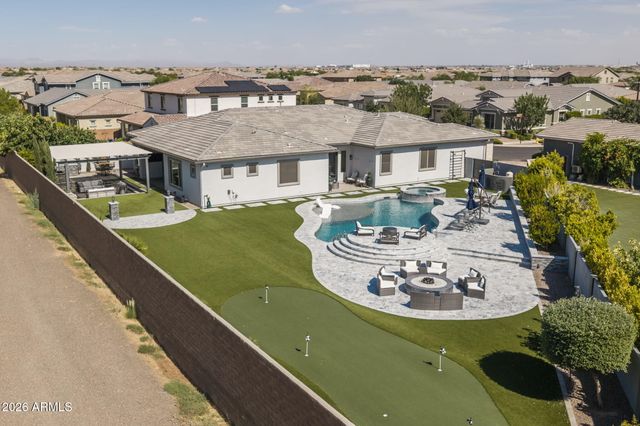 10322 E THATCHER Avenue, Mesa, AZ 85212
