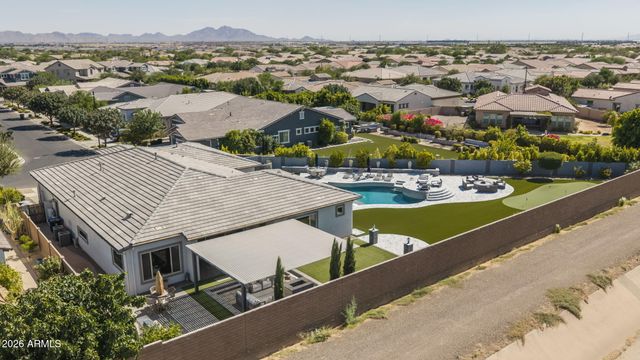 10322 E THATCHER Avenue, Mesa, AZ 85212