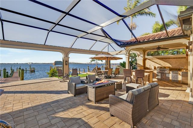 12782 Yacht Club CIR, Fort Myers, FL 33919