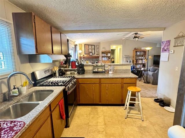 424 Mountain Oak Trail, Jasper, GA 30143