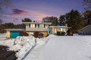 6142 Lake Harbor Road, Norton Shores, MI 49441