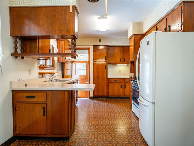 1012 Blaine Rd, Monaca, PA 15061