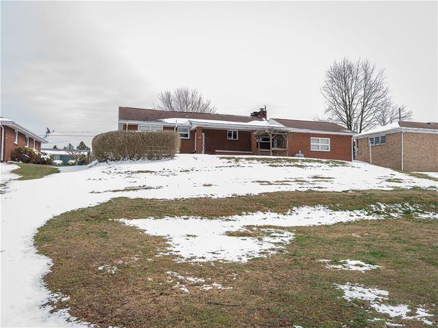 1012 Blaine Rd, Monaca, PA 15061