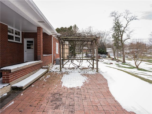 1012 Blaine Rd, Monaca, PA 15061