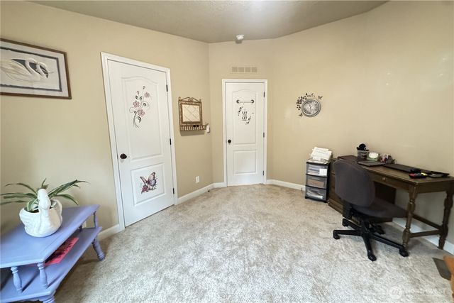 54 W Elma Hicklin Road, Mccleary, WA 98557