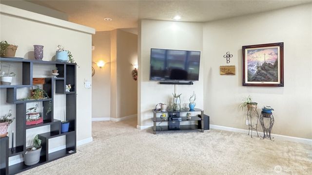 54 W Elma Hicklin Road, Mccleary, WA 98557