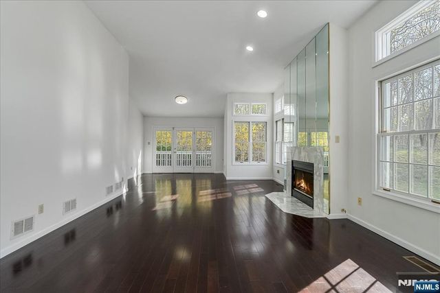 126 Worcester Drive, Wayne, NJ 07470