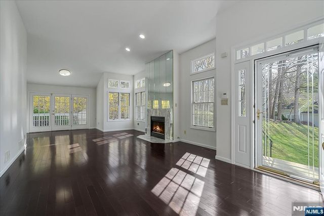 126 Worcester Drive, Wayne, NJ 07470