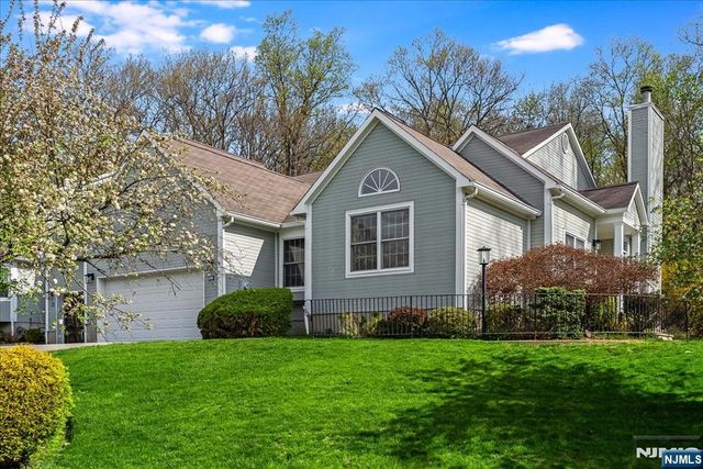 126 Worcester Drive, Wayne, NJ 07470