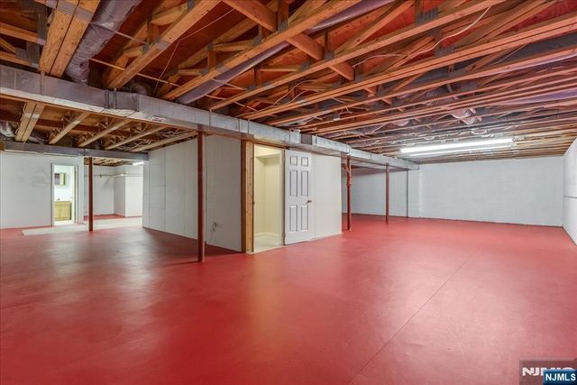 126 Worcester Drive, Wayne, NJ 07470