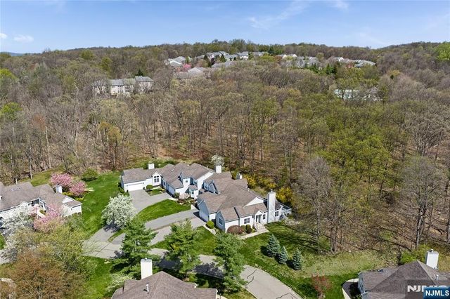 126 Worcester Drive, Wayne, NJ 07470