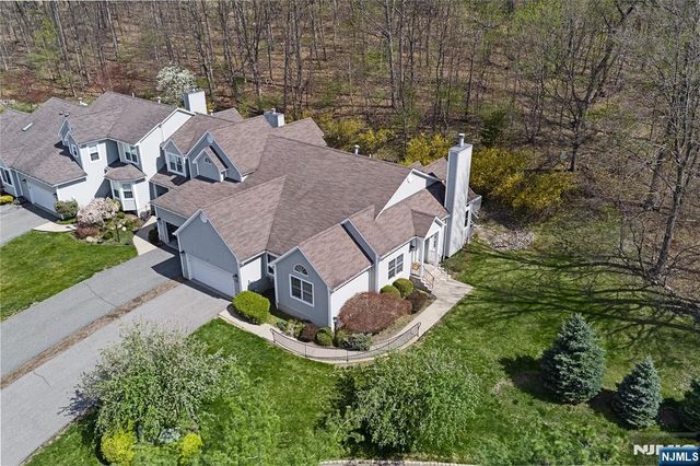 126 Worcester Drive, Wayne, NJ 07470