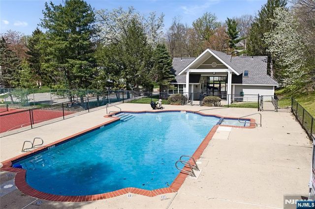 126 Worcester Drive, Wayne, NJ 07470