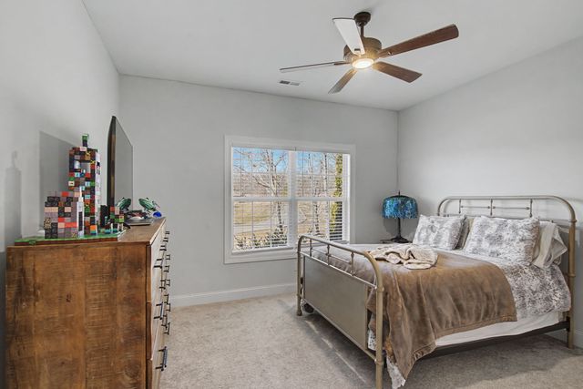 41 Knotting Hill Dr, Fayetteville, TN 37334