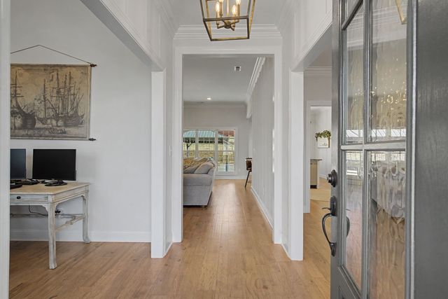 41 Knotting Hill Dr, Fayetteville, TN 37334