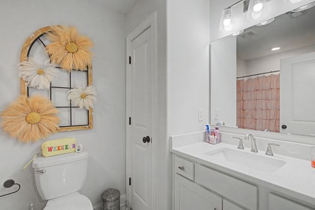 41 Knotting Hill Dr, Fayetteville, TN 37334