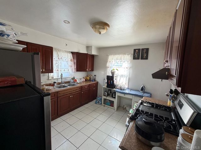 134 Stuart Avenue, Valley Stream, NY 11580