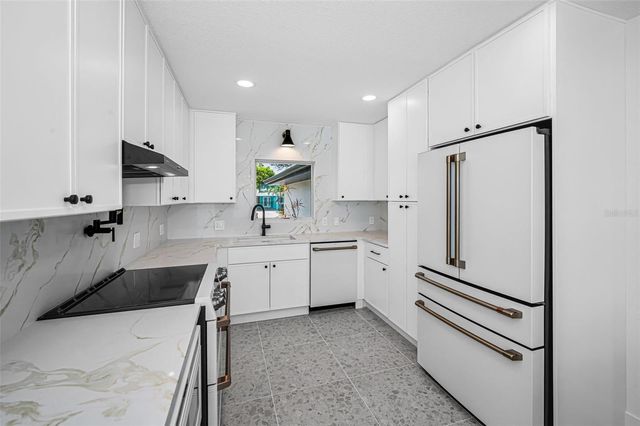 1014 BOCA CIEGA ISLE DRIVE, St Pete Beach, FL 33706