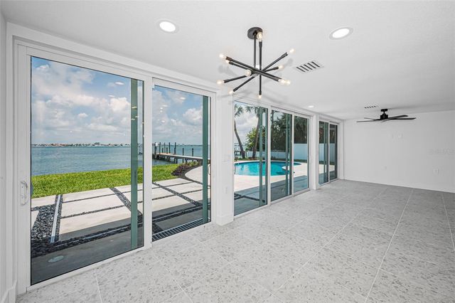 1014 BOCA CIEGA ISLE DRIVE, St Pete Beach, FL 33706