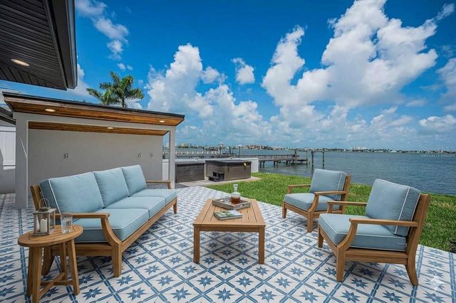 1014 BOCA CIEGA ISLE DRIVE, St Pete Beach, FL 33706