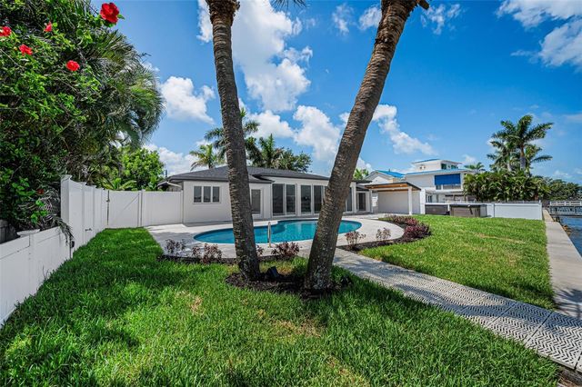 1014 BOCA CIEGA ISLE DRIVE, St Pete Beach, FL 33706