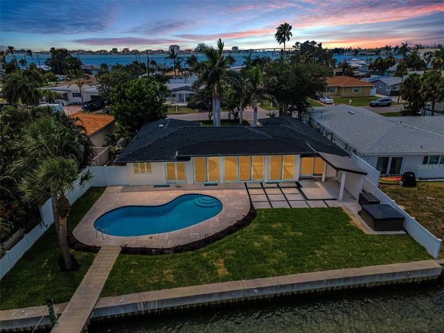 1014 BOCA CIEGA ISLE DRIVE, St Pete Beach, FL 33706
