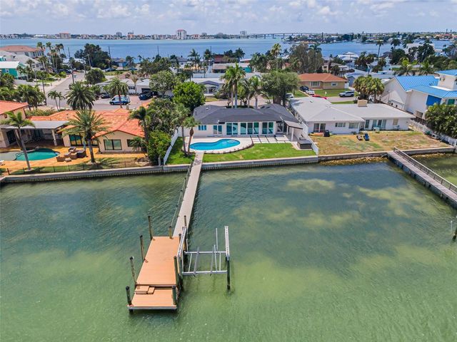 1014 BOCA CIEGA ISLE DRIVE, St Pete Beach, FL 33706