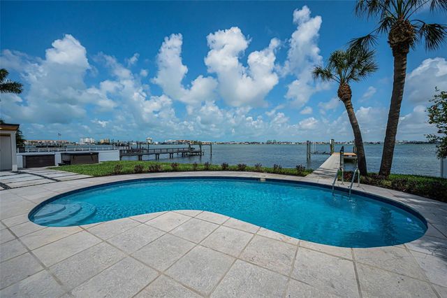 1014 BOCA CIEGA ISLE DRIVE, St Pete Beach, FL 33706