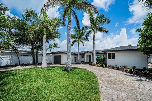 1014 BOCA CIEGA ISLE DRIVE, St Pete Beach, FL 33706