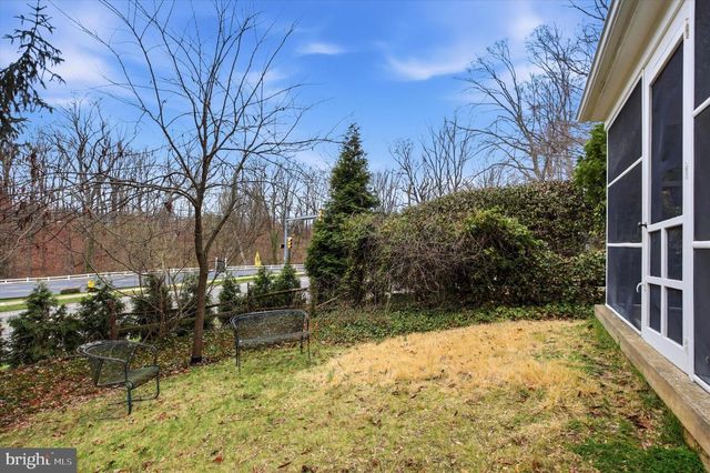 359 SPRING VALLEY RD, Springfield, PA 19064