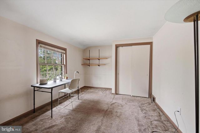 359 SPRING VALLEY RD, Springfield, PA 19064