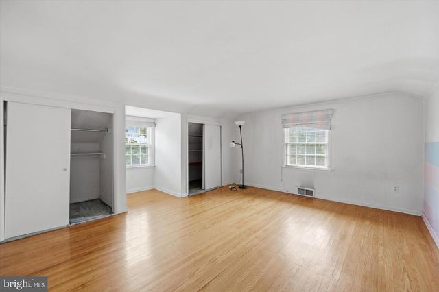 359 SPRING VALLEY RD, Springfield, PA 19064