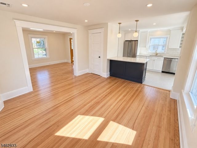 164 E High St, Somerville Boro, NJ 08876
