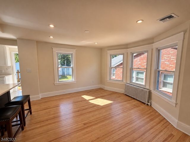 164 E High St, Somerville Boro, NJ 08876
