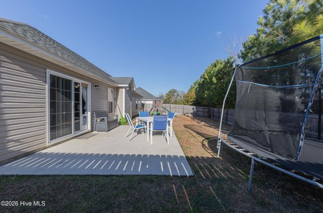 106 S S. Sea Street, Jacksonville, NC 28546