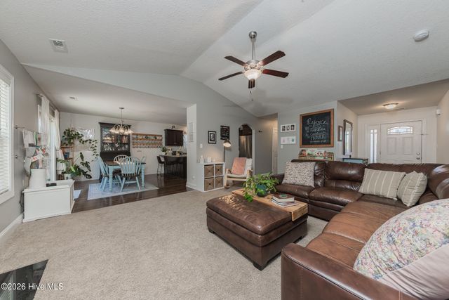 106 S S. Sea Street, Jacksonville, NC 28546