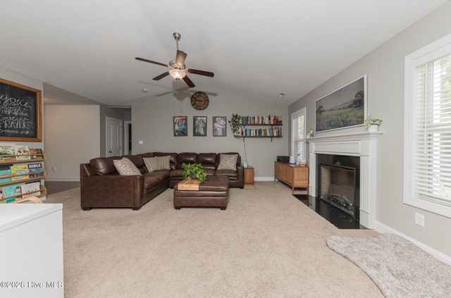 106 S S. Sea Street, Jacksonville, NC 28546