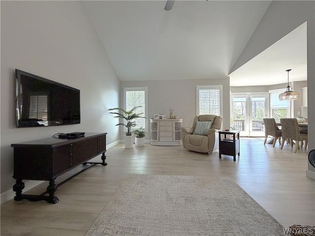 1366 Evergreen Drive, Hamburg, NY 14085