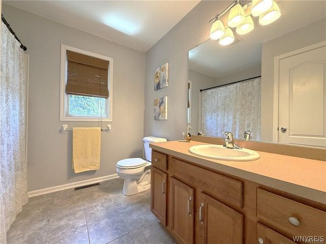 1366 Evergreen Drive, Hamburg, NY 14085